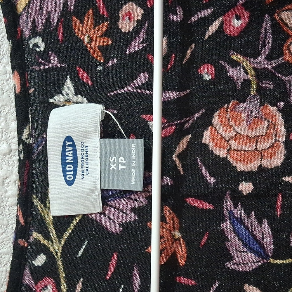 Old Navy Black and Red Floral Blouse,  Ladies X-Small Floral Peasant Blouse - Picture 3 of 5